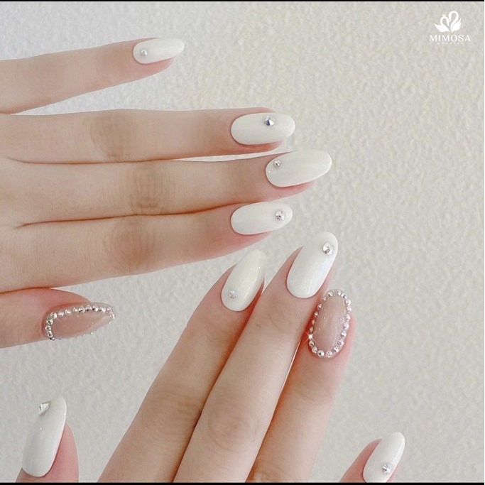 mau nail chup anh cuoi