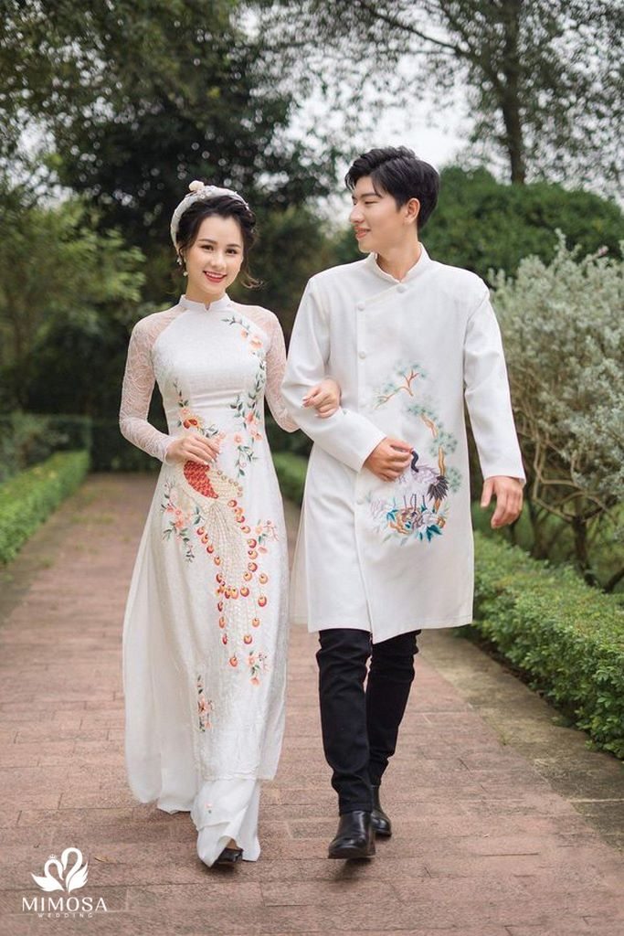 ao dai cuoi cach tan