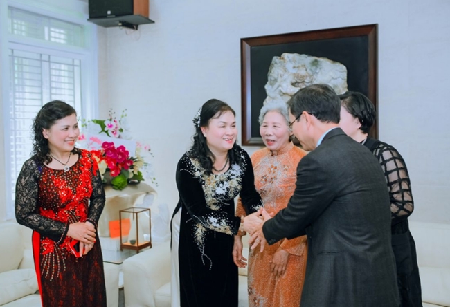 bai phat bieu le an hoi