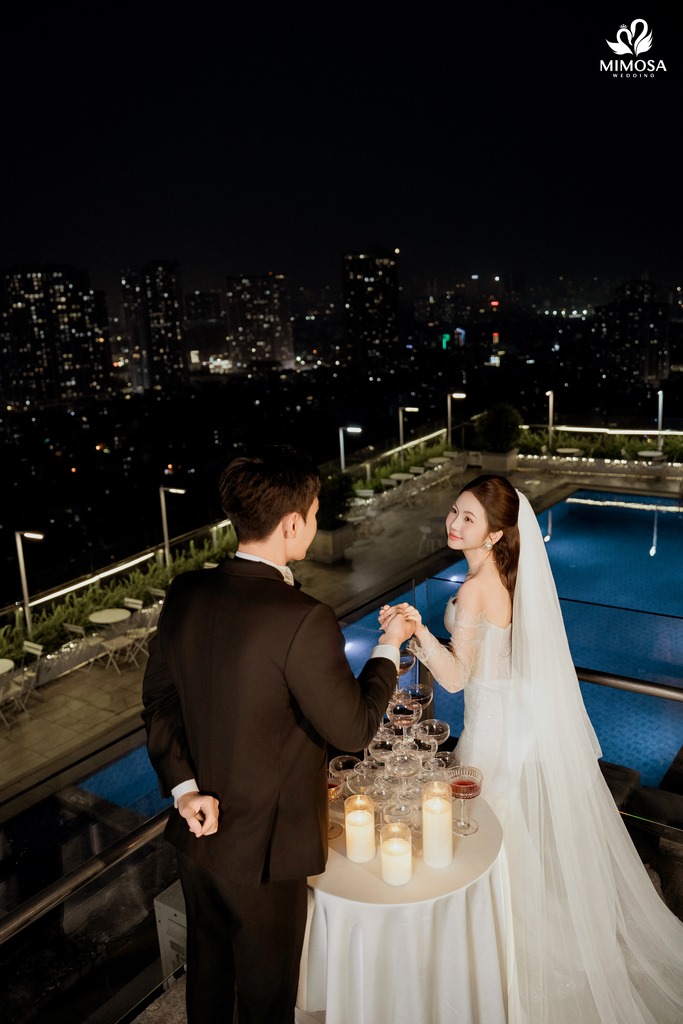 có nên tự chụp ảnh cưới không