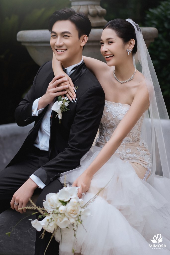 có nên tự chụp ảnh cưới không